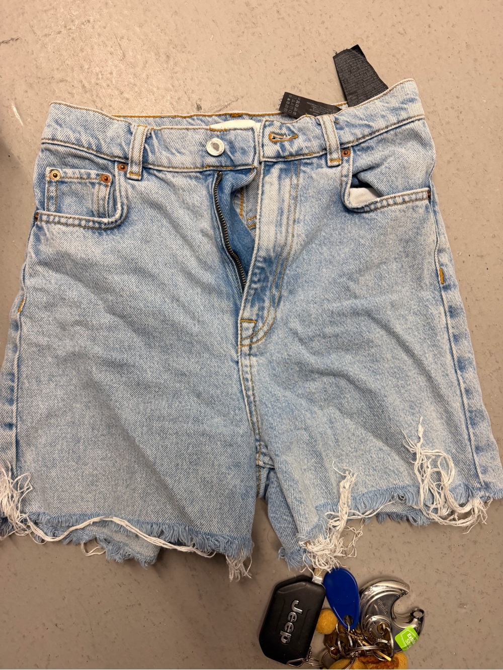 Zara USA 0 Light Wash Distressed Denim Women's Shorts